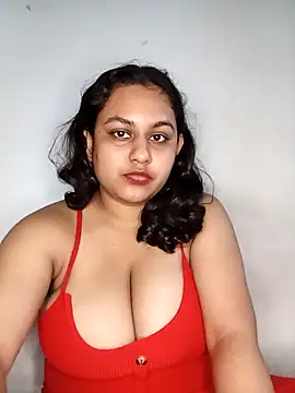Snapshot of bumblebeegirl chatting on February 2025 10:49:02 PM bumblebeegirl online show from February 2025 10:49:02 PM