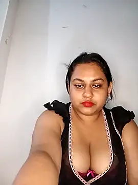 bumblebeegirl online show from April 2026 05:30:01 PM