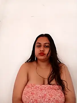 bumblebeegirl online show from February 2026 06:21:02 AM
