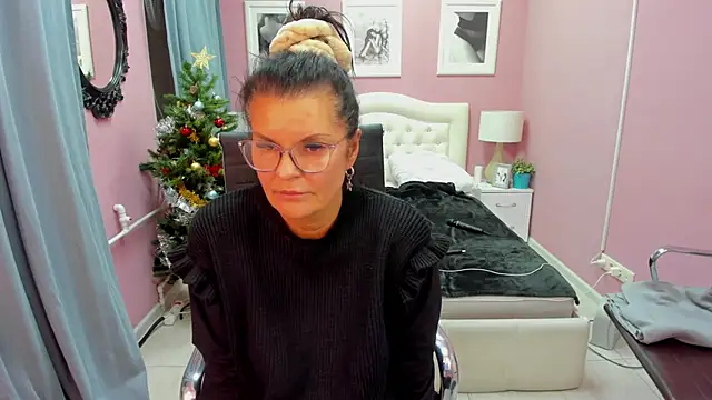 AerysMitch online show from January 2025 08:42:01 PM