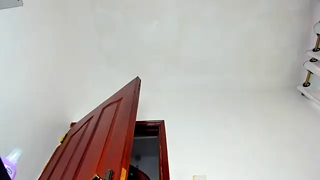 Z-O-E-Y online show from March 2026 10:17:02 AM