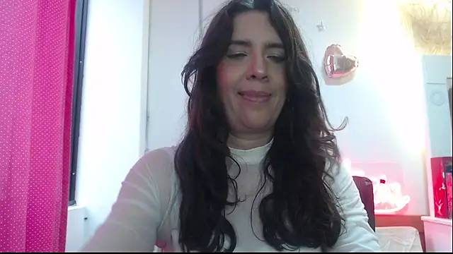 Victoria meester online show from March 2025 04:44:02 PM