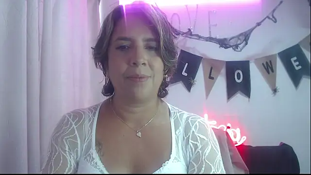 Victoria meester online show from October 2025 03:47:02 PM