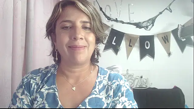 Victoria meester online show from October 2025 09:05:02 PM