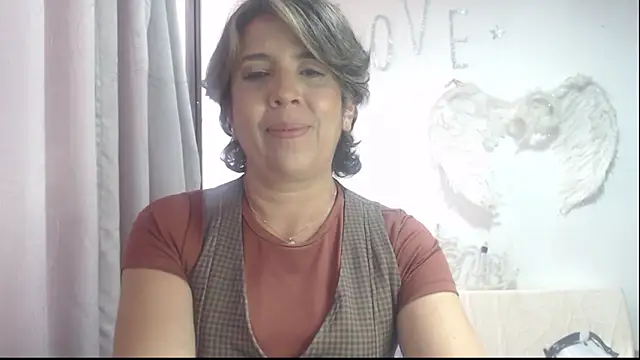 Victoria meester online show from September 2025 08:31:01 PM