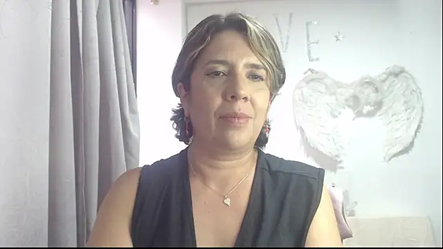 Victoria meester online show from September 2025 08:15:02 PM