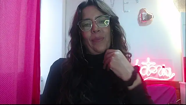 Victoria meester online show from March 2025 08:54:01 PM