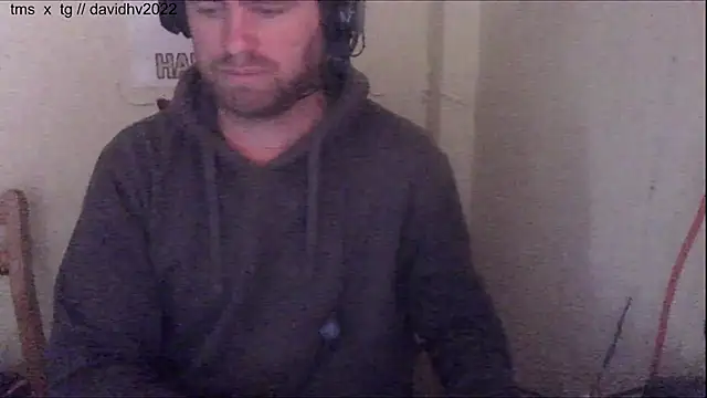 Davidhv2022 online show from October 2025 03:33:02 PM