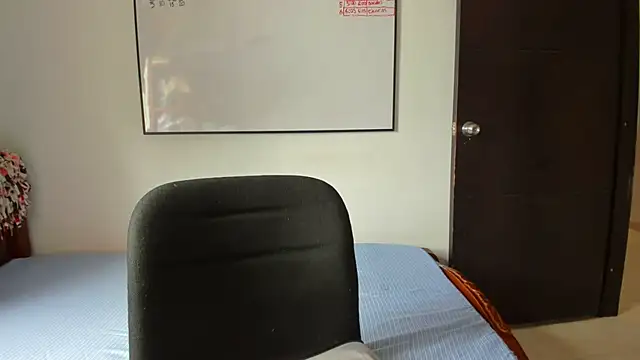 squirttati33 online show from June 2026 05:06:01 PM