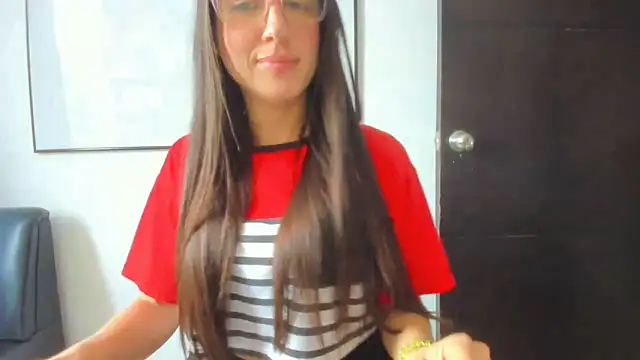 squirttati33 online show from February 2026 04:16:02 PM