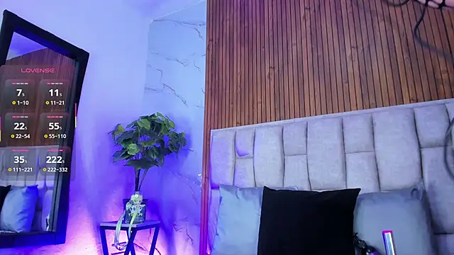 Ambar Fox29 online show from November 2025 03:17:01 AM