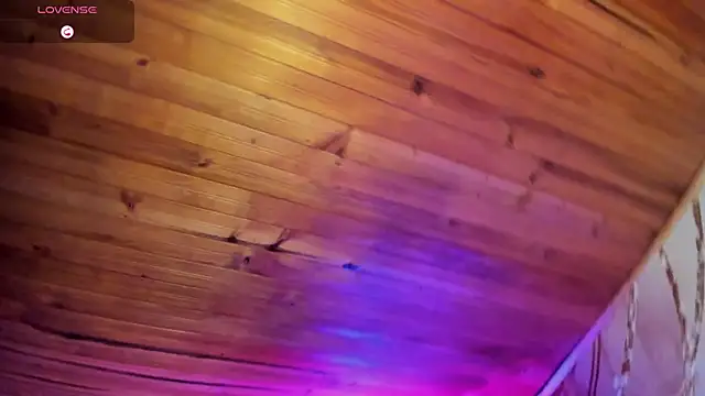 chloe bonnet online show from January 2025 12:46:01 AM