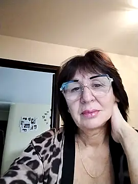 AlbinaXPretty online show from October 2025 07:31:01 AM