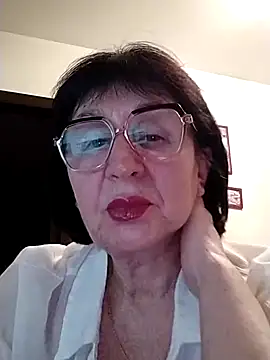 AlbinaXPretty online show from March 2025 08:00:02 PM