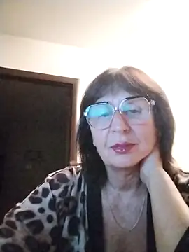 AlbinaXPretty online show from September 2025 07:35:02 PM