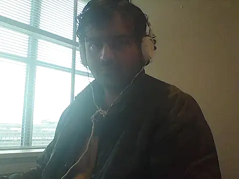 JohnBond009 online show from October 2025 12:06:02 PM