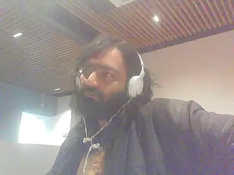 JohnBond009 online show from March 2026 09:05:02 PM