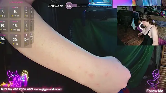 Faye Wilde online show from October 2025 10:42:01 PM