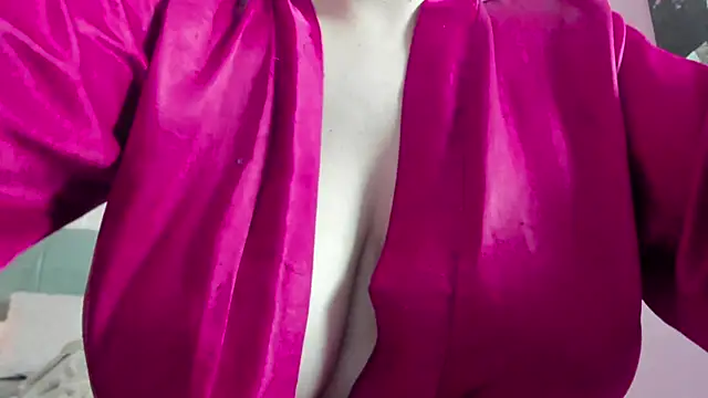 dolly zoe online show from March 2025 05:29:02 AM