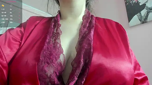 dolly zoe online show from December 2025 04:07:01 AM