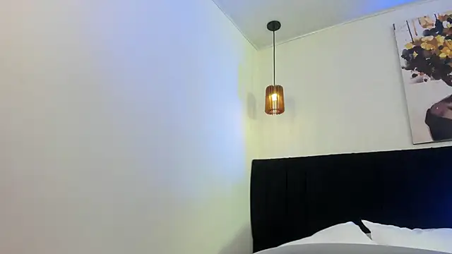 dolly zoe online show from April 2026 05:34:01 AM