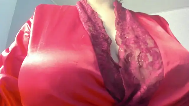 dolly zoe online show from November 2025 02:04:01 AM