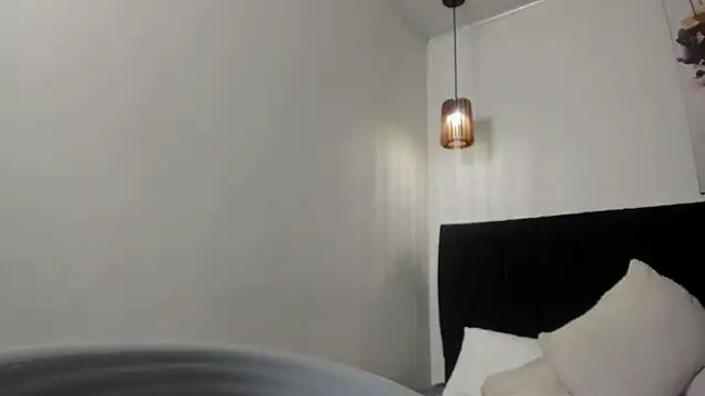 dolly zoe online show from March 2026 03:55:01 AM