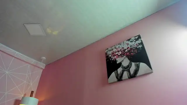 Snapshot of dolly_zoe chatting on December 2025 05:43:01 AM dolly zoe online show from December 2025 05:43:01 AM