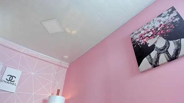 dolly zoe online show from November 2025 09:42:02 PM