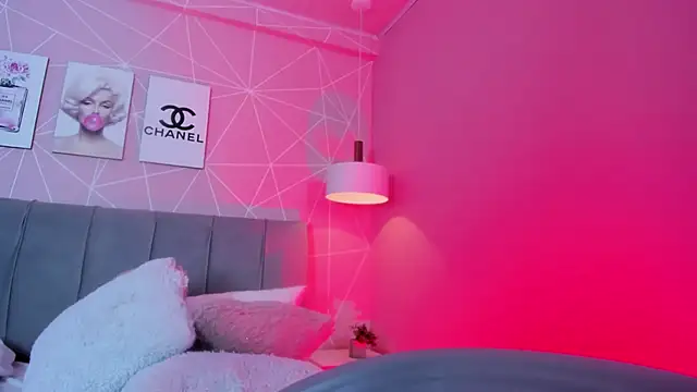 Snapshot of dolly_zoe chatting on February 2026 05:09:01 AM dolly zoe online show from February 2026 05:09:01 AM