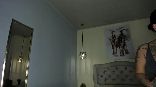 ayshel   online show from March 2026 03:33:01 AM