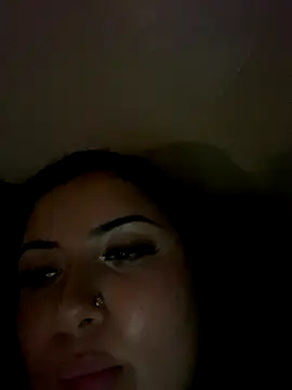 Snapshot of xocrybaby chatting on October 2025 06:05:01 AM xocrybaby online show from October 2025 06:05:01 AM