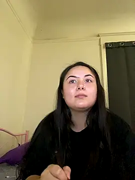 Snapshot of xocrybaby chatting on October 2025 06:31:02 PM xocrybaby online show from October 2025 06:31:02 PM
