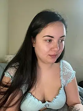 Snapshot of xocrybaby chatting on February 2025 05:07:02 PM xocrybaby online show from February 2025 05:07:02 PM