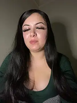 Snapshot of xocrybaby chatting on February 2025 06:47:02 AM xocrybaby online show from February 2025 06:47:02 AM