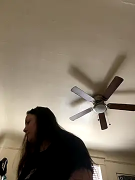 xocrybaby online show from October 2025 04:06:01 PM