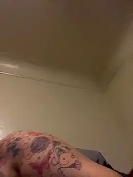 xocrybaby online show from November 2025 12:33:01 AM