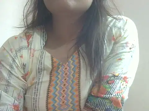 shekira99 online show from February 2026 04:11:02 AM