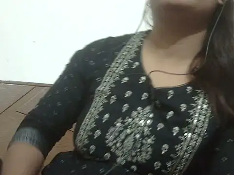 shekira99 online show from June 2026 02:14:01 PM