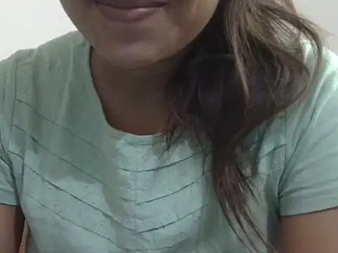 shekira99 online show from February 2026 03:13:02 AM