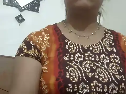 shekira99 online show from April 2026 01:56:01 PM