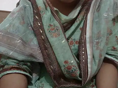 shekira99 online show from September 2025 01:07:02 PM