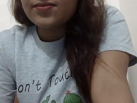 shekira99 online show from October 2025 01:43:01 PM