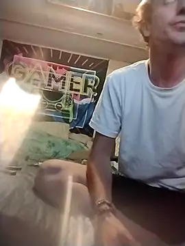 j hollywood91 online show from November 2025 01:20:02 AM