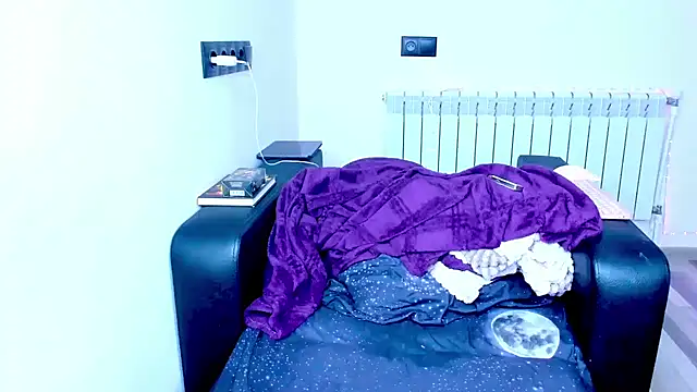 Snapshot of dollmore chatting on October 2025 03:29:02 AM dollmore online show from October 2025 03:29:02 AM