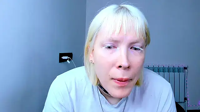 Snapshot of dollmore chatting on November 2025 06:50:02 AM dollmore online show from November 2025 06:50:02 AM