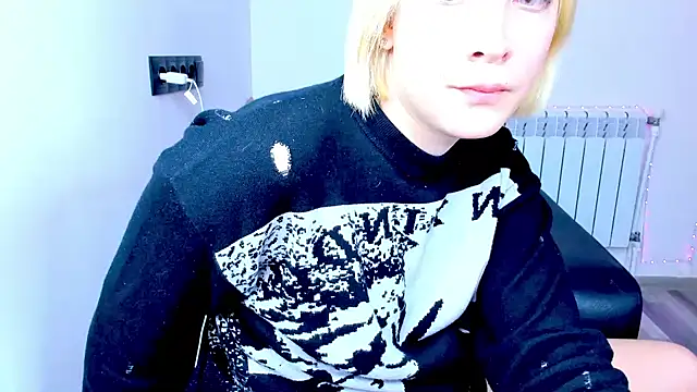 Snapshot of dollmore chatting on October 2025 02:54:02 AM dollmore online show from October 2025 02:54:02 AM