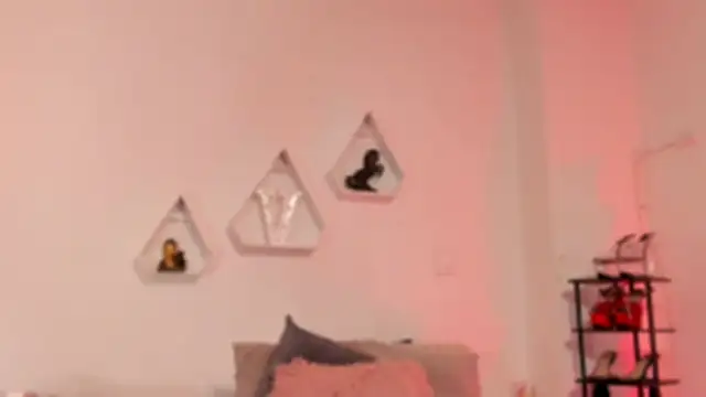 valerycolins online show from January 2026 03:43:01 AM