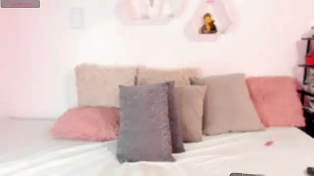 valerycolins online show from March 2026 03:58:02 AM