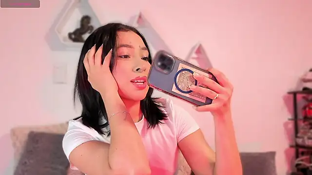 valerycolins online show from February 2026 03:40:02 AM